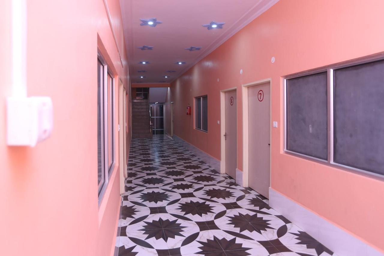 Oyo 22221 Yadav Hotel Bhiwadi Exterior photo