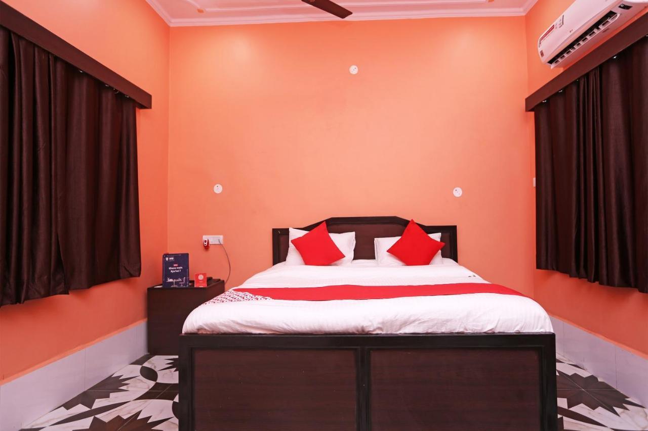 Oyo 22221 Yadav Hotel Bhiwadi Exterior photo